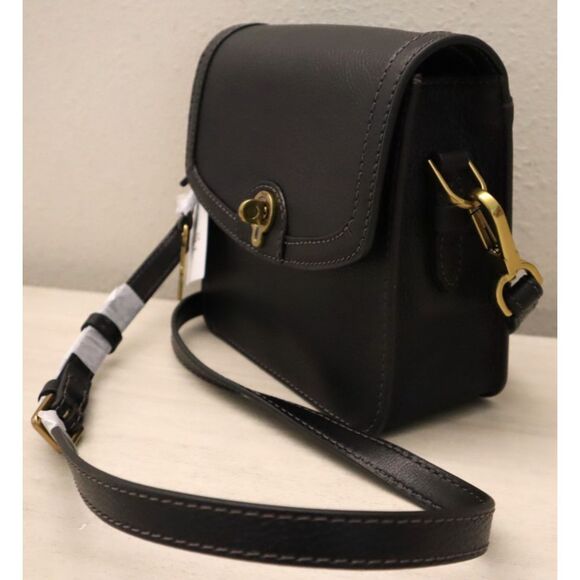 Fossil SHB3070001 Women's Black Ainsley LiteHide Leather Sm. Flap Crossbody - Picture 5 of 16